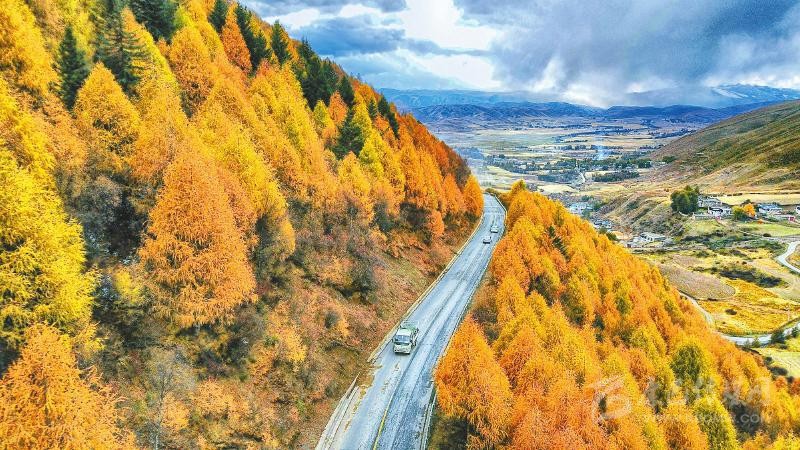 川藏公路，創(chuàng  )造奇跡之路
