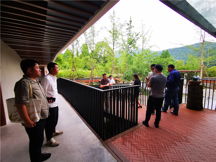 在寶山村參觀(guān)民宿.jpg