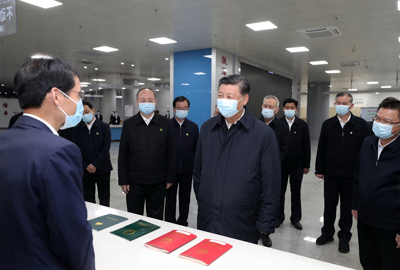 2021年3月23日，習近平在福建三明沙縣農村產(chǎn)權交易中心考察。