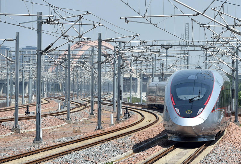 2022年6月20日，濟鄭高鐵鄭州首發(fā)G9206次列車(chē)駛出鄭州東站。